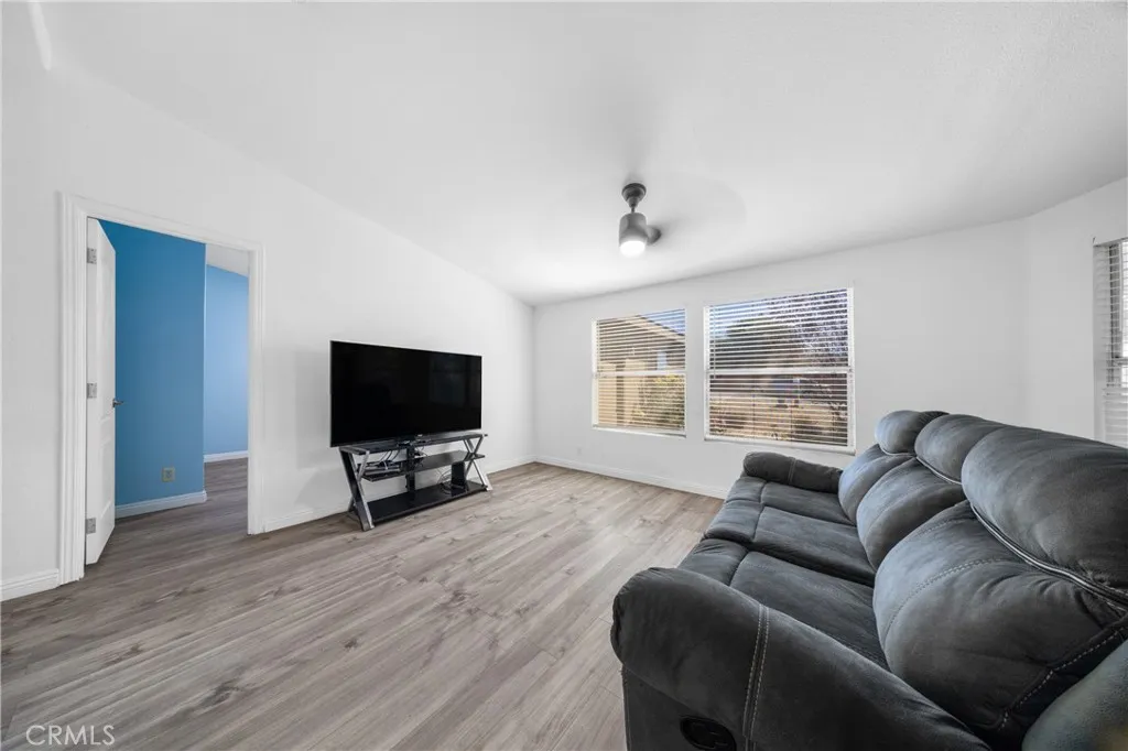 Additional image 6 of 28025 Dakota Dr, Menifee, CA 92587