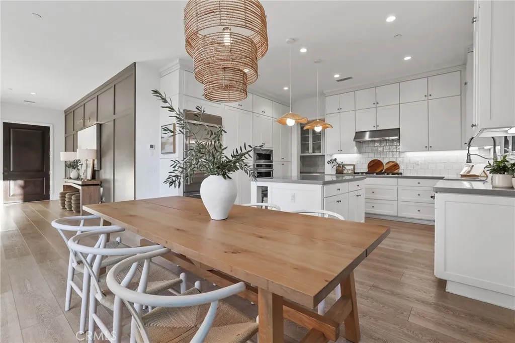 Additional image 85 of 103 Vigna, Irvine, CA 92602