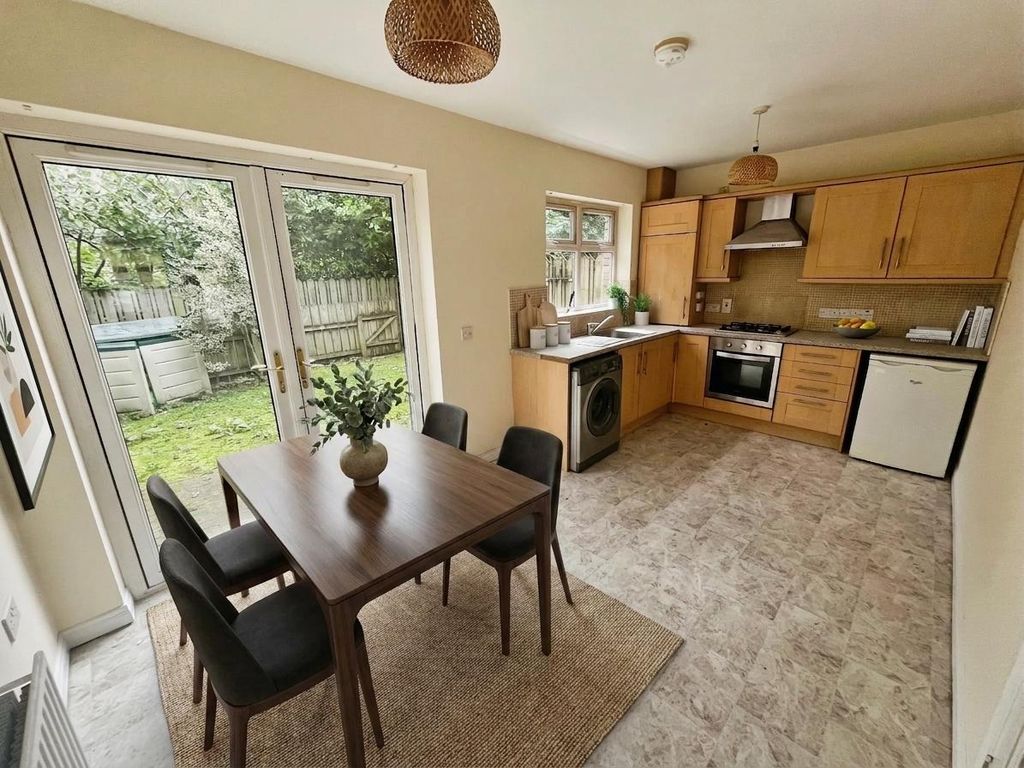 Additional image 3 of 3 bed terraced house to rentGlenburn Manor, Dunmurry BT17