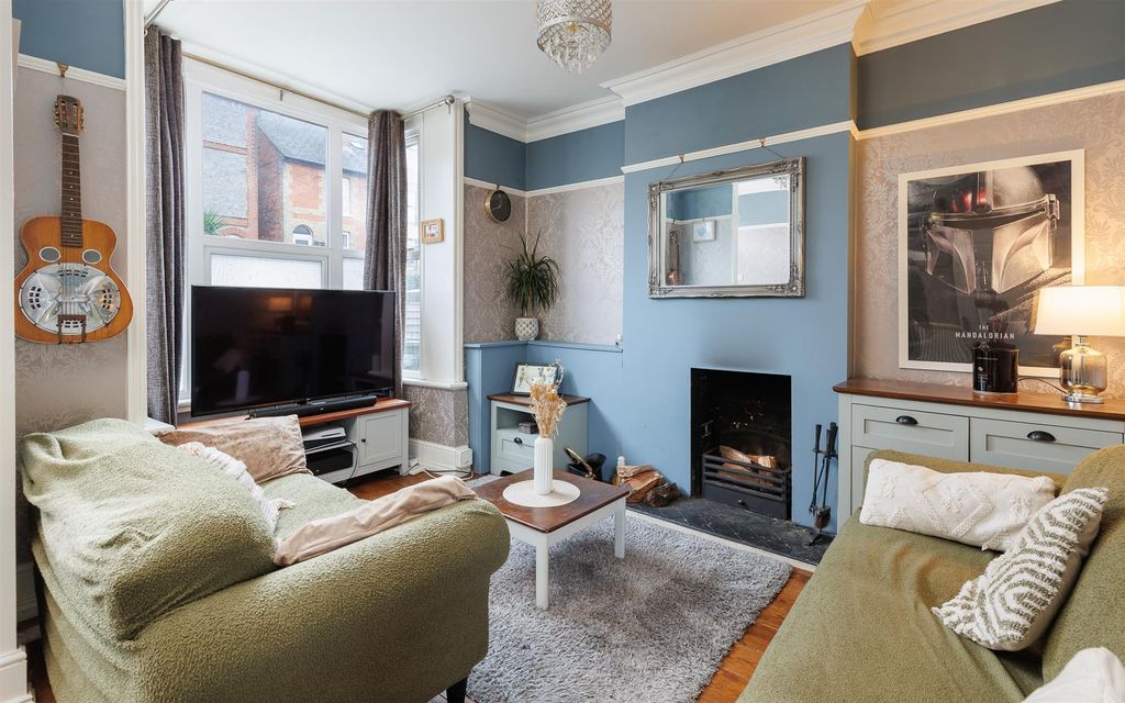 Additional image 2 of 4 bed semi-detached house for saleCowes, Isle Of Wight PO31