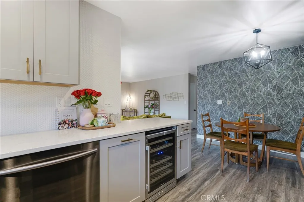 Additional image 24 of 5232 Corteen pl Unit 17, Valley Village, CA 91607