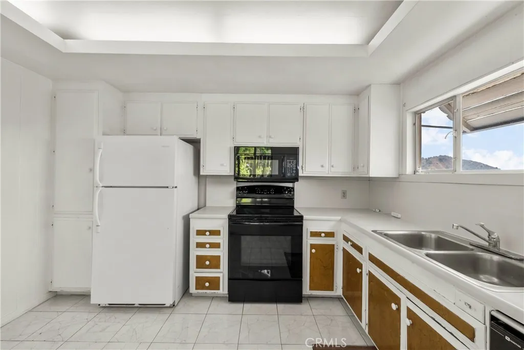 Additional image 43 of 649 Atkins Dr, Glendale, CA 91206