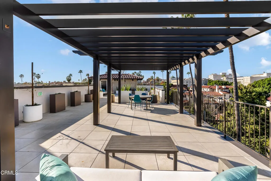 Additional image 74 of 139 S Oak Knoll Avenue Unit 302, Pasadena, CA 91101