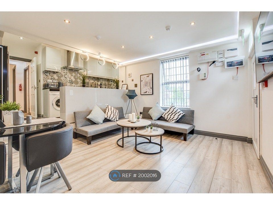 Additional image 11 of 6 bed maisonette to rentWilmslow Road, Manchester M20