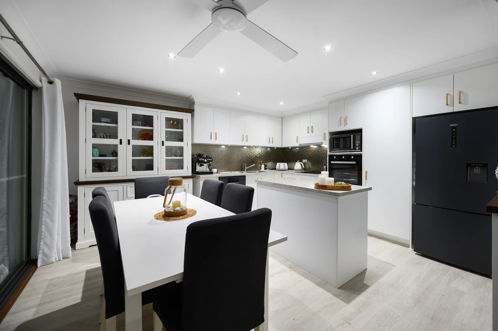 Additional image 7 of 1/11 Woodgate Place, Paradise Point QLD 4216