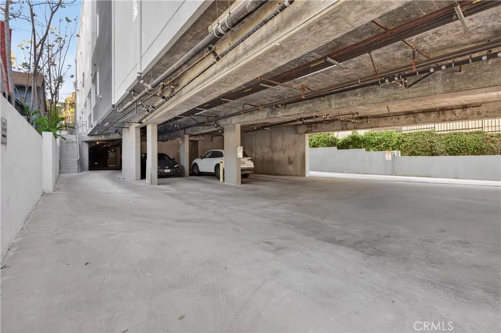 Additional image 34 of 11912 Laurelwood Dr. Unit 101, Studio City, CA 91604