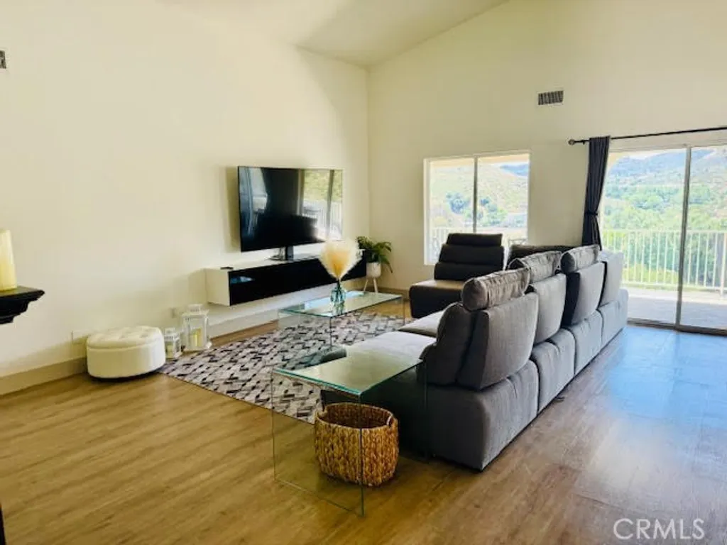 Additional image 10 of 30823 Early Round Dr, Canyon Lake, CA 92587