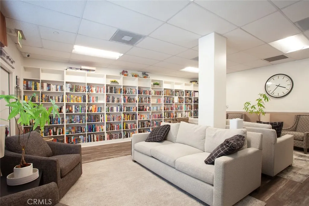 21440 W Brier Way, Saugus, CA 91350