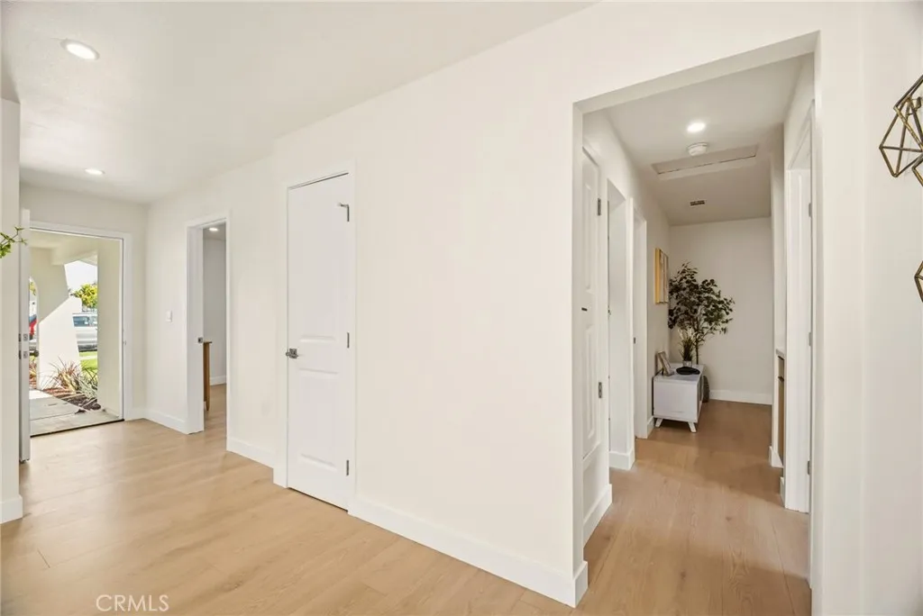 Additional image 14 of 5010 W Maurie Avenue, Santa Ana, CA 92703