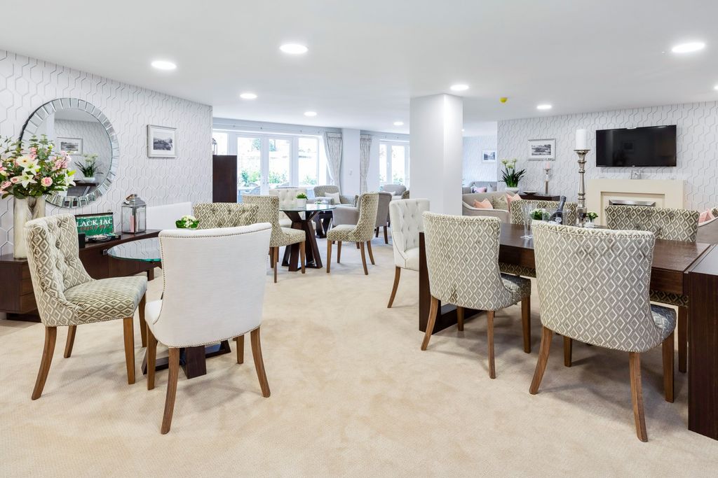 Additional image 8 of 2 bed flat to rentPinewood Gardens, Southborough, Tunbridge Wells TN4