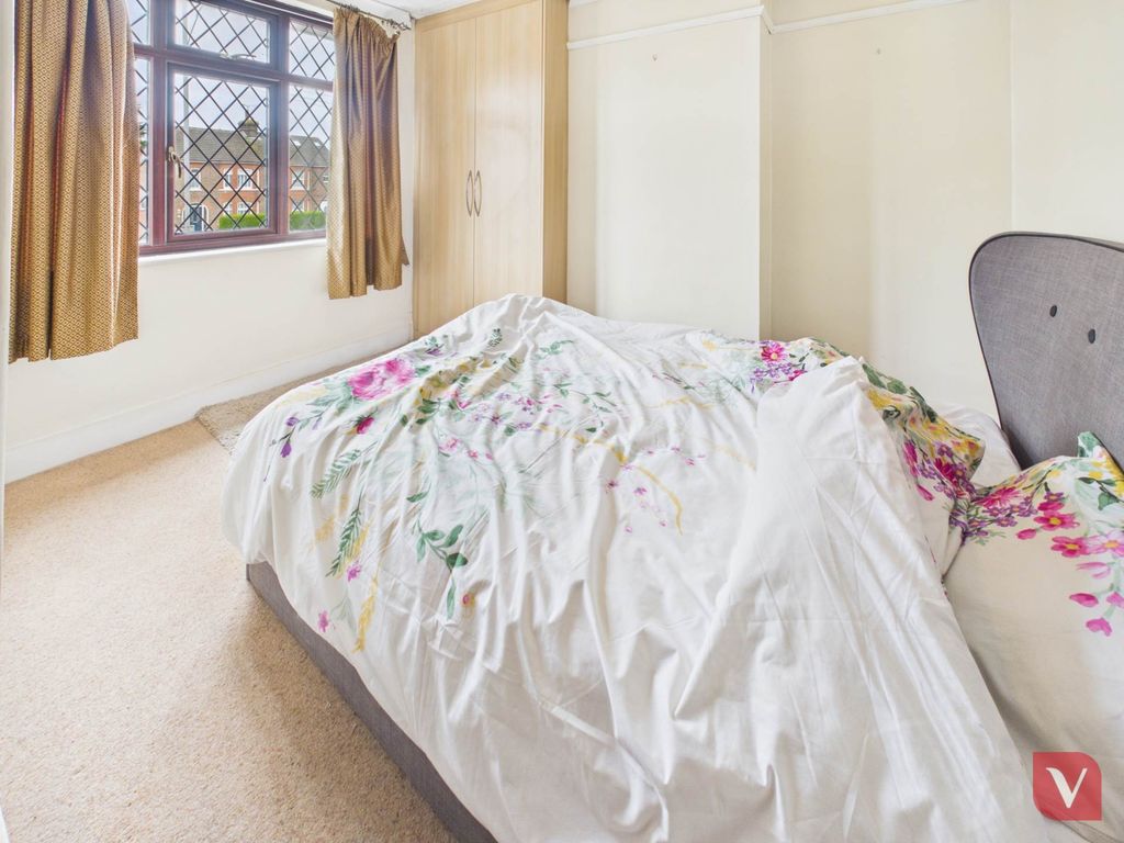 Additional image 10 of 3 bed end terrace house to rentPoynters Road, Luton LU4