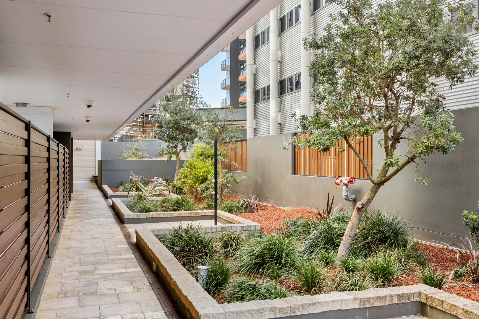 Additional image 10 of 912/75 Shortland Esplanade, Newcastle NSW 2300