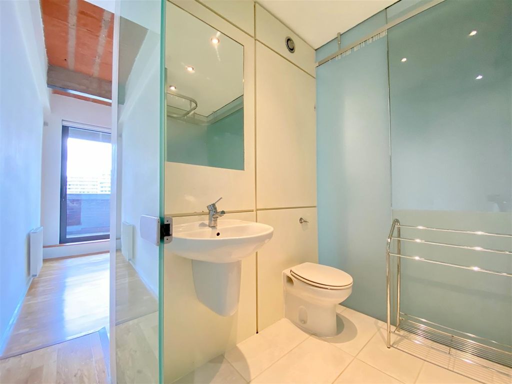 Additional image 8 of 2 bed flat to rentThe Boxworks, Worsley Street, Manchester M15