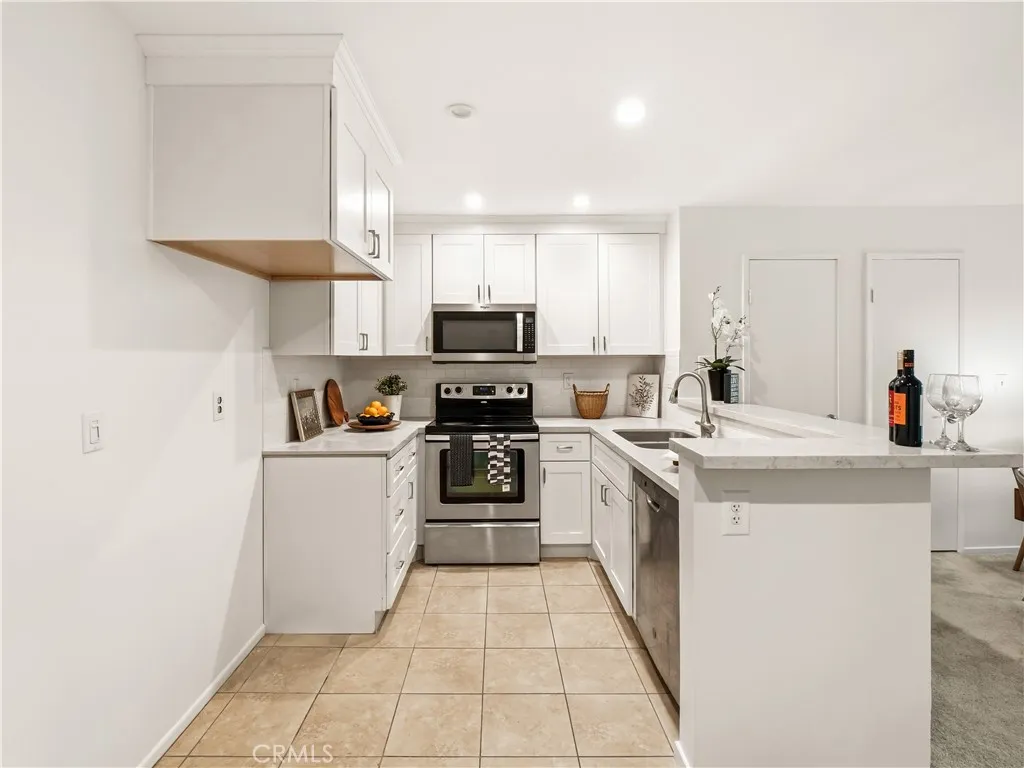 Additional image 11 of 25011 Peachland Avenue Unit 127, Newhall, CA 91321