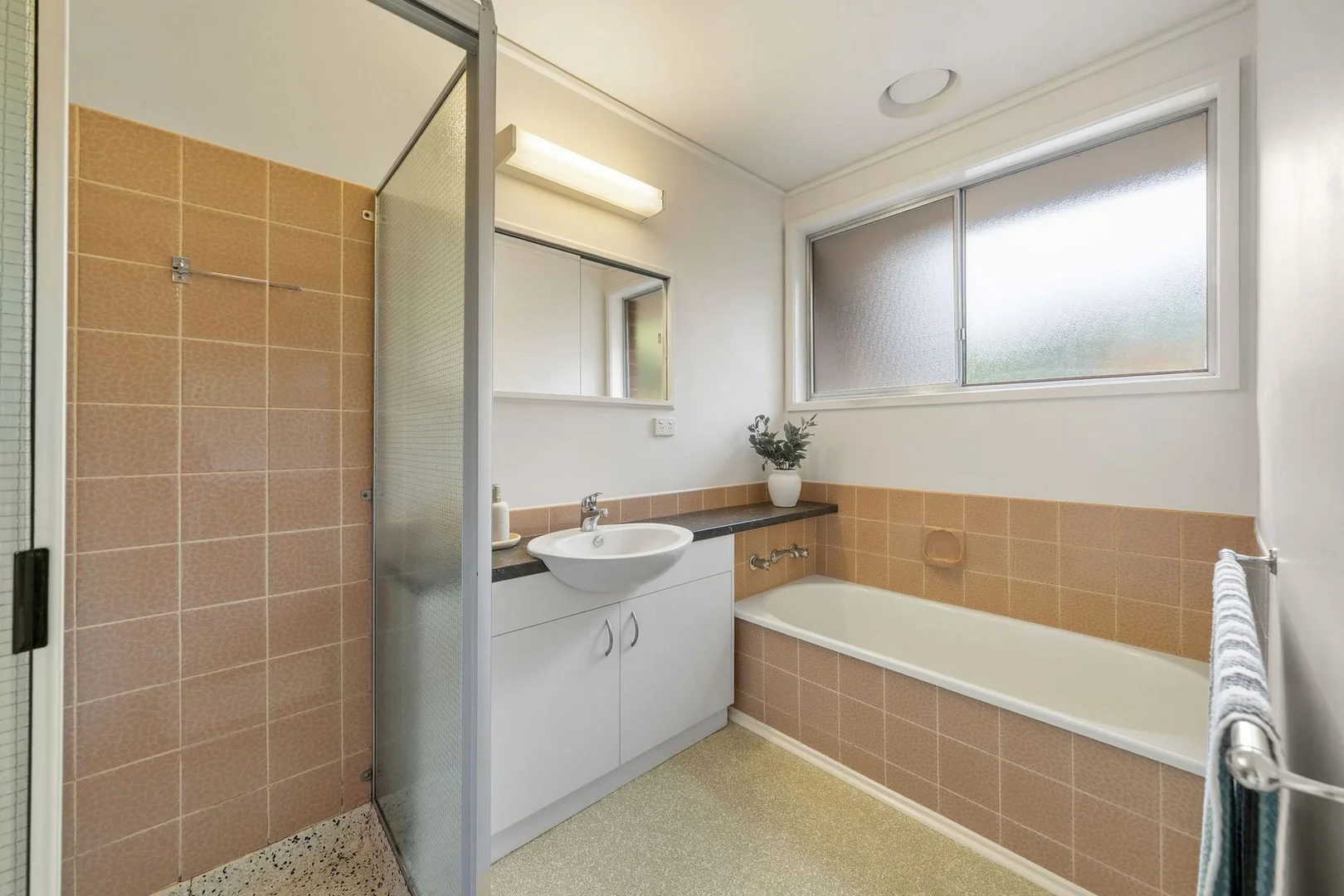 Additional image 18 of 10 Walnut Court, Mulgrave VIC 3170