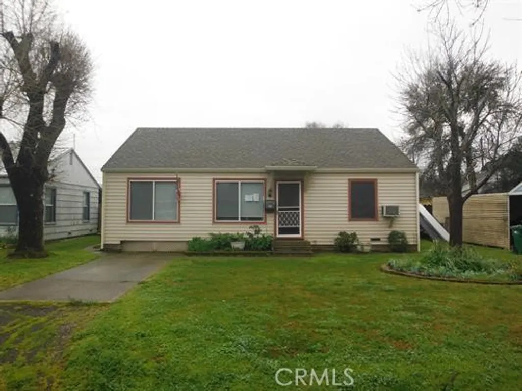 815 Marin St, Corning, CA 96021 photo 2