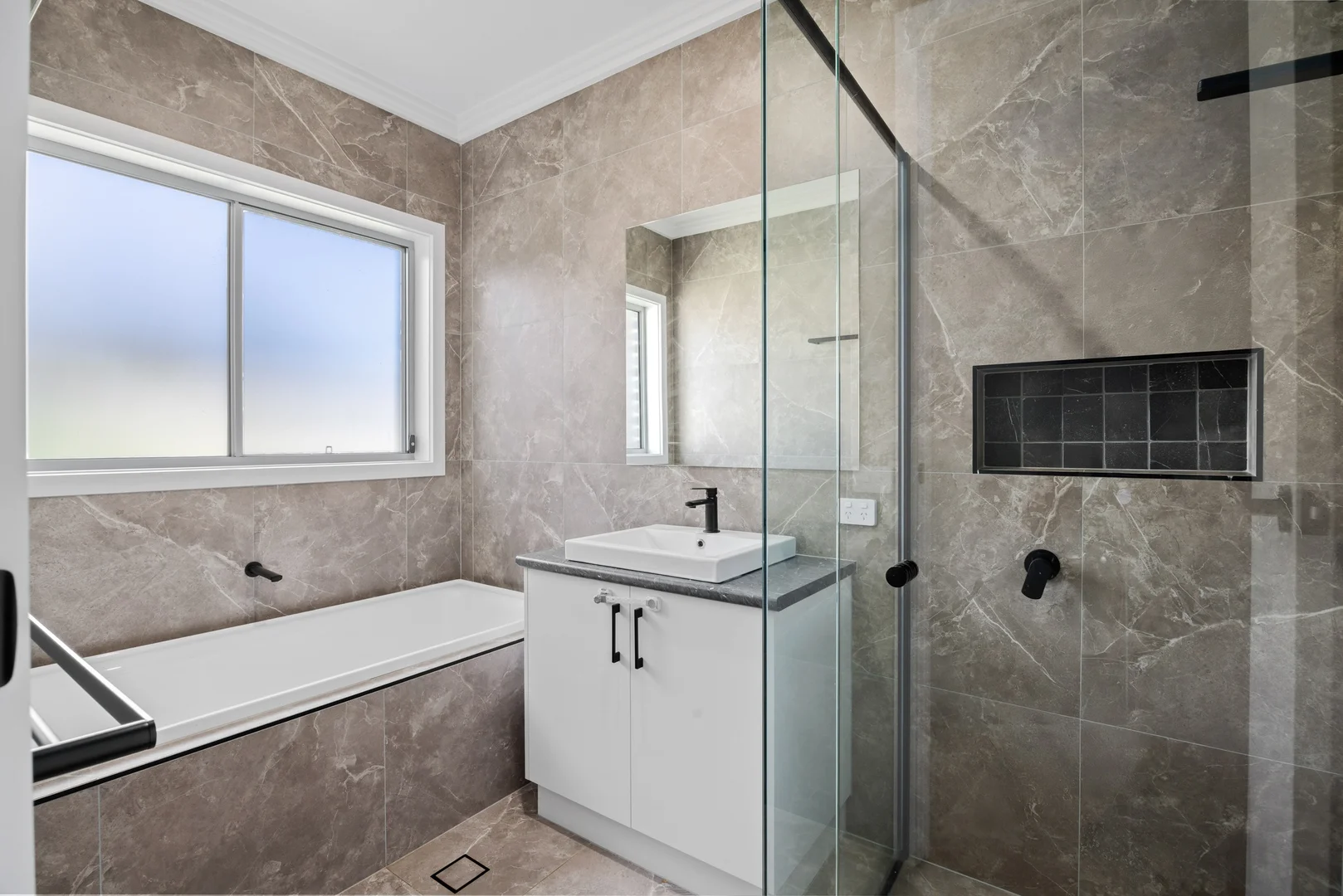 Additional image 14 of 9 Terlich Way, Jindera NSW 2642