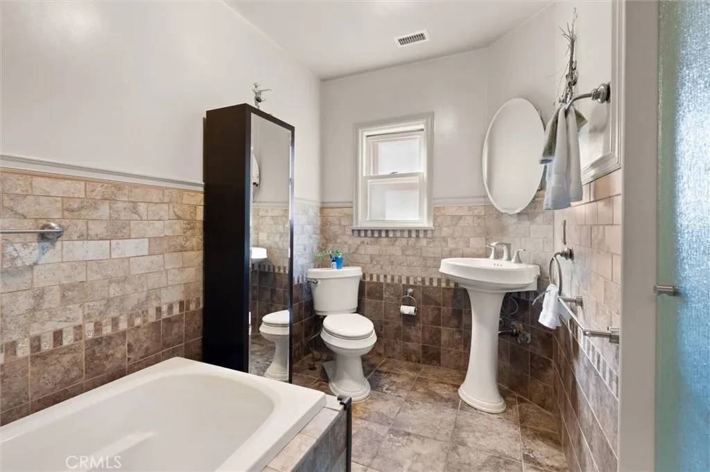 Additional image 22 of 3903 W 59th Place, Los Angeles, CA 90043