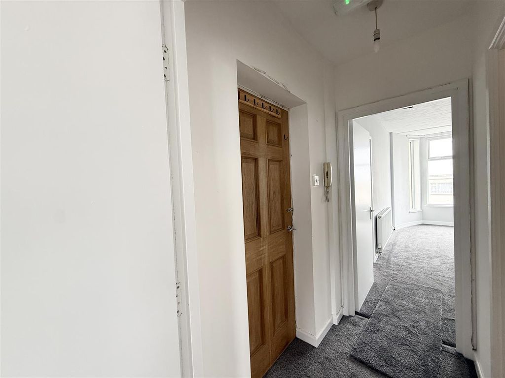 Additional image 3 of 1 bed flat to rentChurton Street, Pwllheli LL53