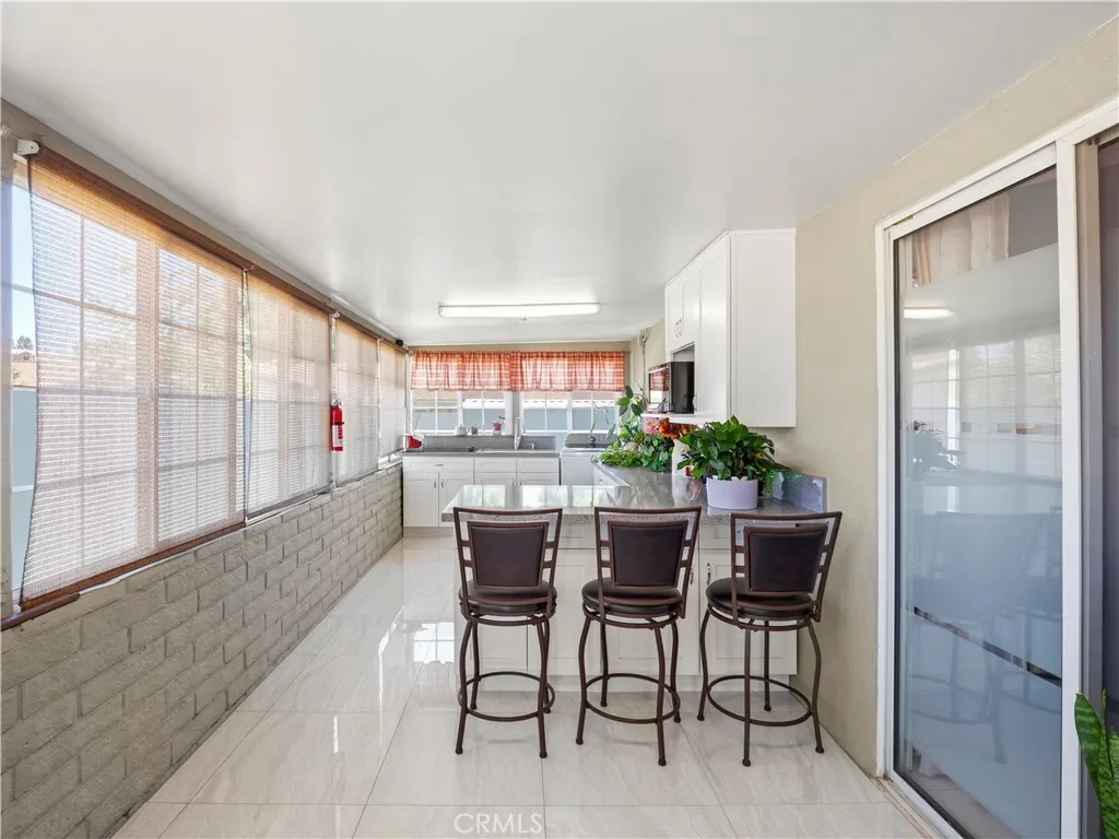 Additional image 5 of 26835 Avenue Of The Oaks Unit B, Newhall, CA 91321