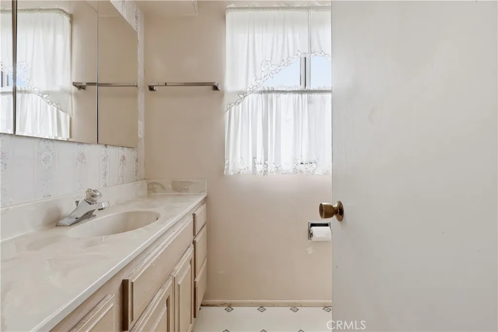 Additional image 29 of 18505 S Dalton Avenue, Gardena, CA 90248
