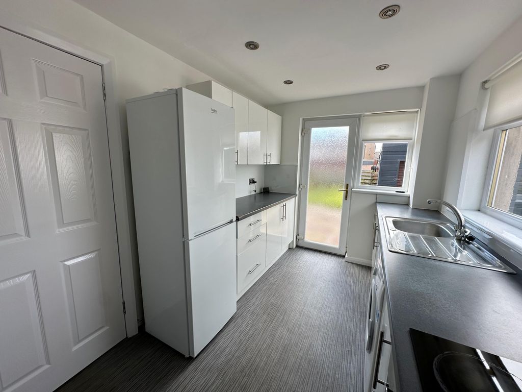 Additional image 6 of 3 bed semi-detached house to rentAvonbrae Crescent, Hamilton ML3