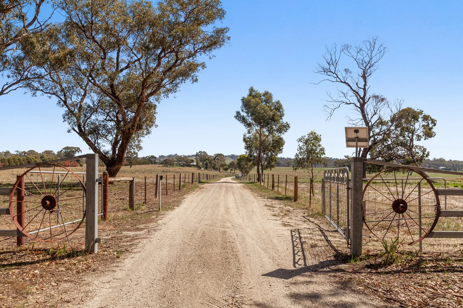 145 Ashes Bridge Road, Tallarook VIC 3659