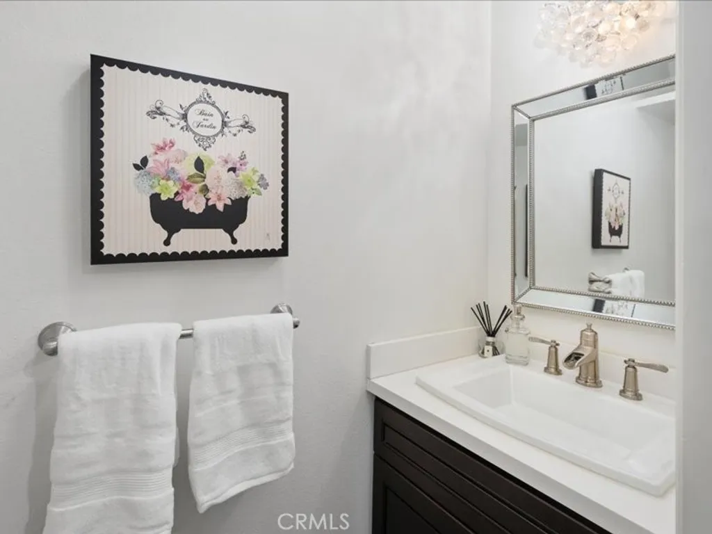 Additional image 18 of 9735 Via Roma, Burbank, CA 91504