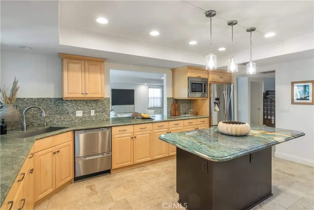 Additional image 14 of 437 S Sparks St, Burbank, CA 91506