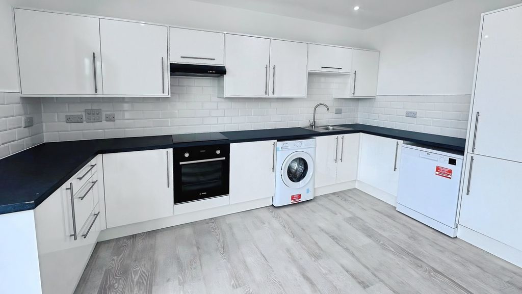 Additional image 2 of 2 bed penthouse to rent808 Armstrong House, Fletton Quays, Peterborough PE2