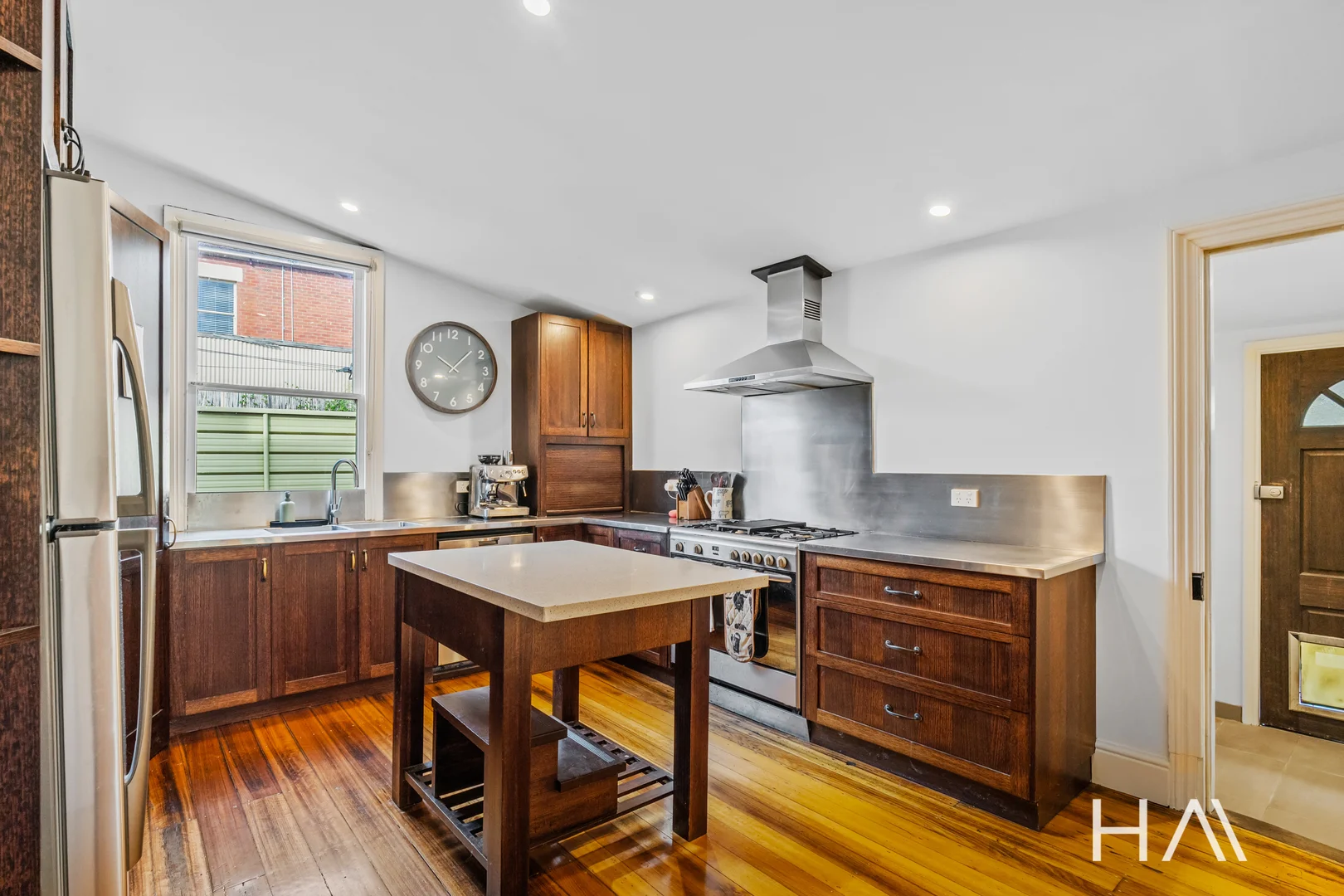 Additional image 10 of 96 Giblin Street, Lenah Valley TAS 7008