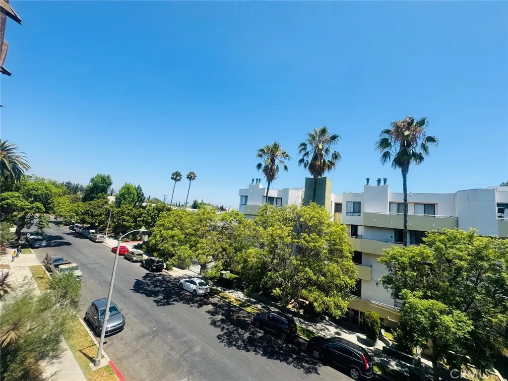 Additional image 4 of 333 Westminster Avenue Unit 304, Los Angeles, CA 90020