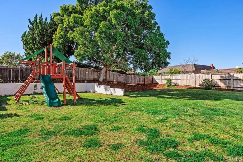 Additional image 20 of 4185 Combe Way, San Diego, CA 92122