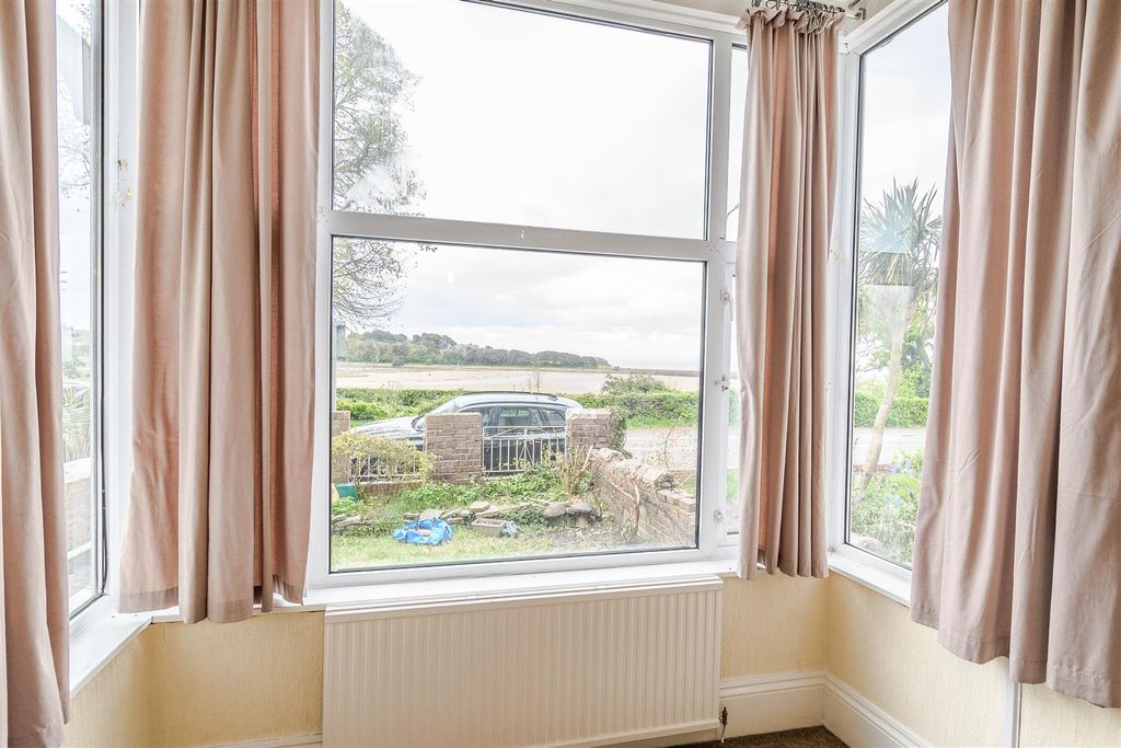 Additional image 3 of 1 bed flat to rentThe Parade, Barry CF62