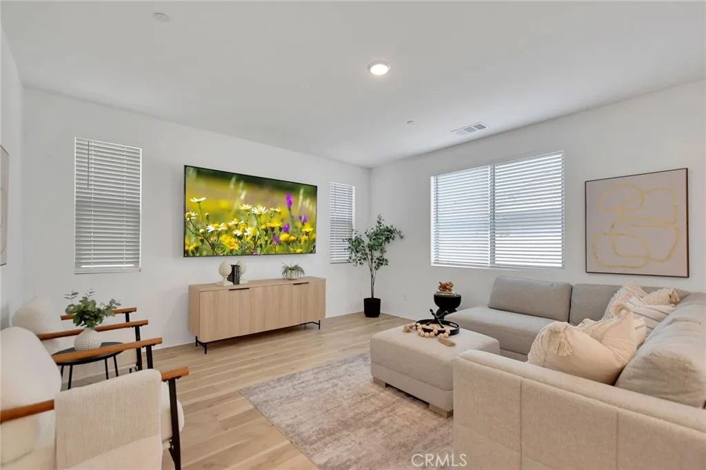 Additional image 8 of 352 Lilly, Rialto, CA 92376