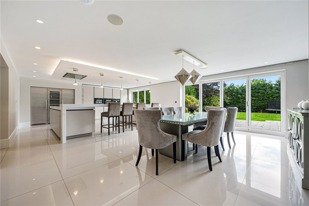 Additional image 3 of 5 bed detached house to rentBrooks Drive, Hale Barns, Altrincham WA15