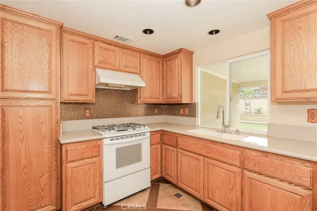 Additional image 9 of 2150 S Buena Vista Ave, Corona, CA 92882