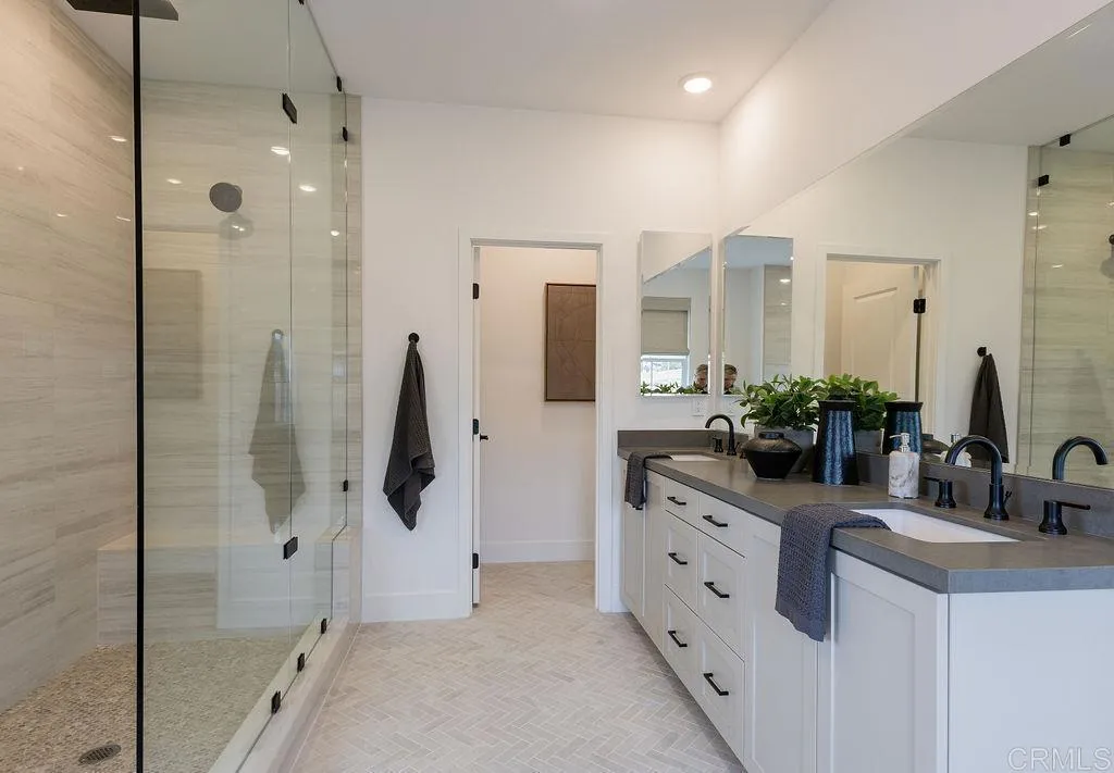 Additional image 37 of 716 Miravar Place, Vista, CA 92081