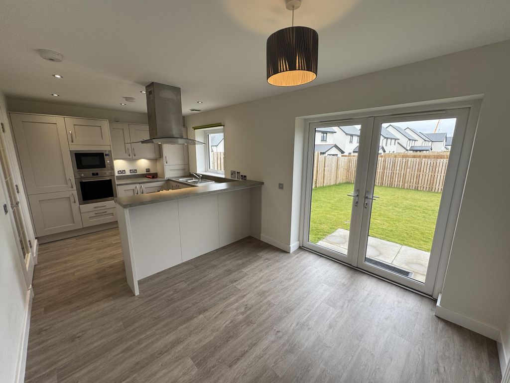 Additional image 11 of 3 bed semi-detached house to rent3 Strathgray Wynd, Dundee DD2