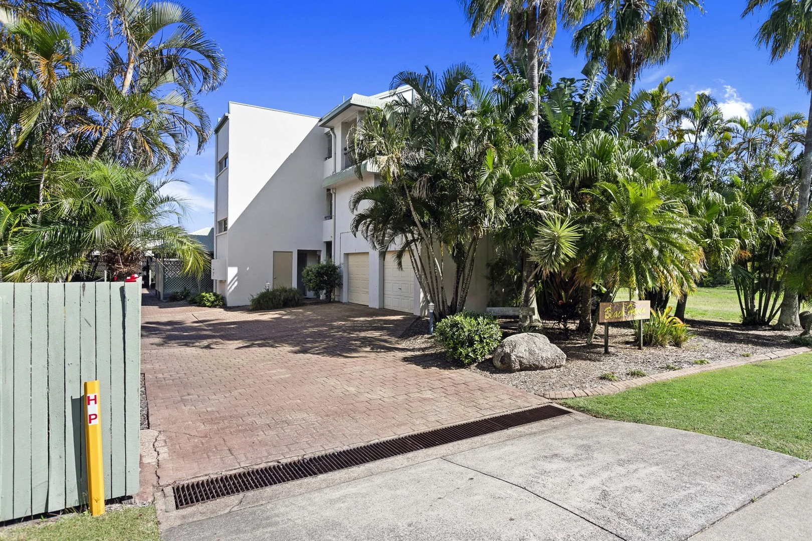 Unit 1/3 Beach Road, Pialba QLD 4655