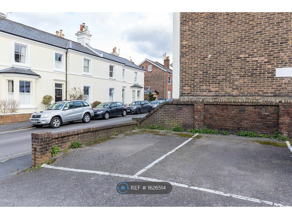 Additional image 21 of 4 bed semi-detached house to rentNorfolk Road, Horsham RH12