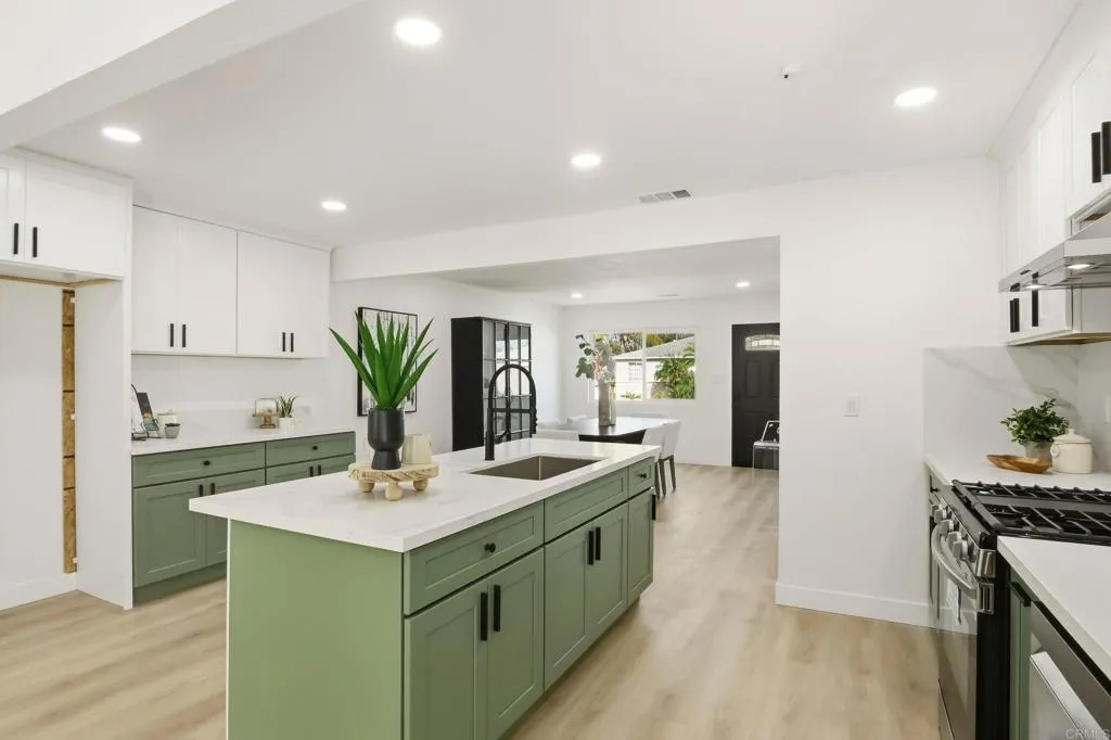 Additional image 9 of 9367 De Camp Dr, La Mesa, CA 91942