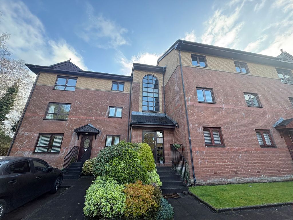 2 bed flat to rentCanal Gardens, Elderslie PA5