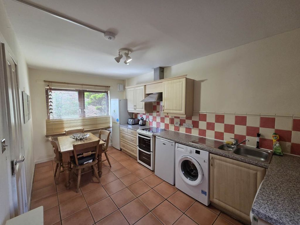Additional image 5 of 3 bed semi-detached house to rentSeafield Lane, Dundee DD1