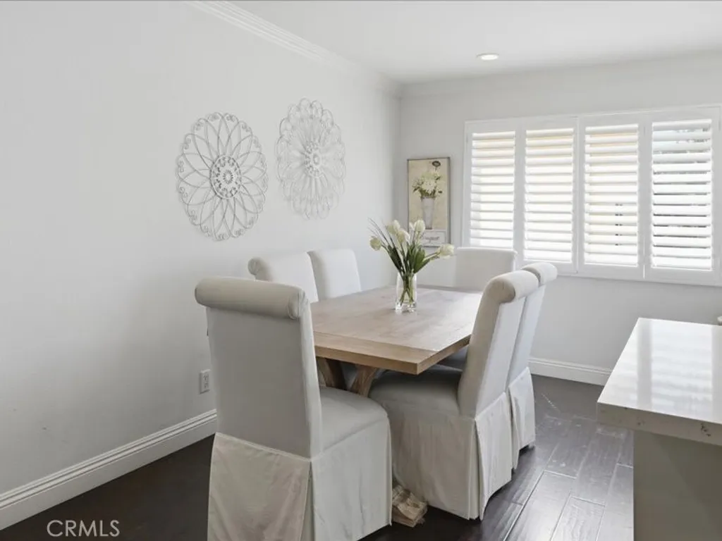 Additional image 11 of 9735 Via Roma, Burbank, CA 91504