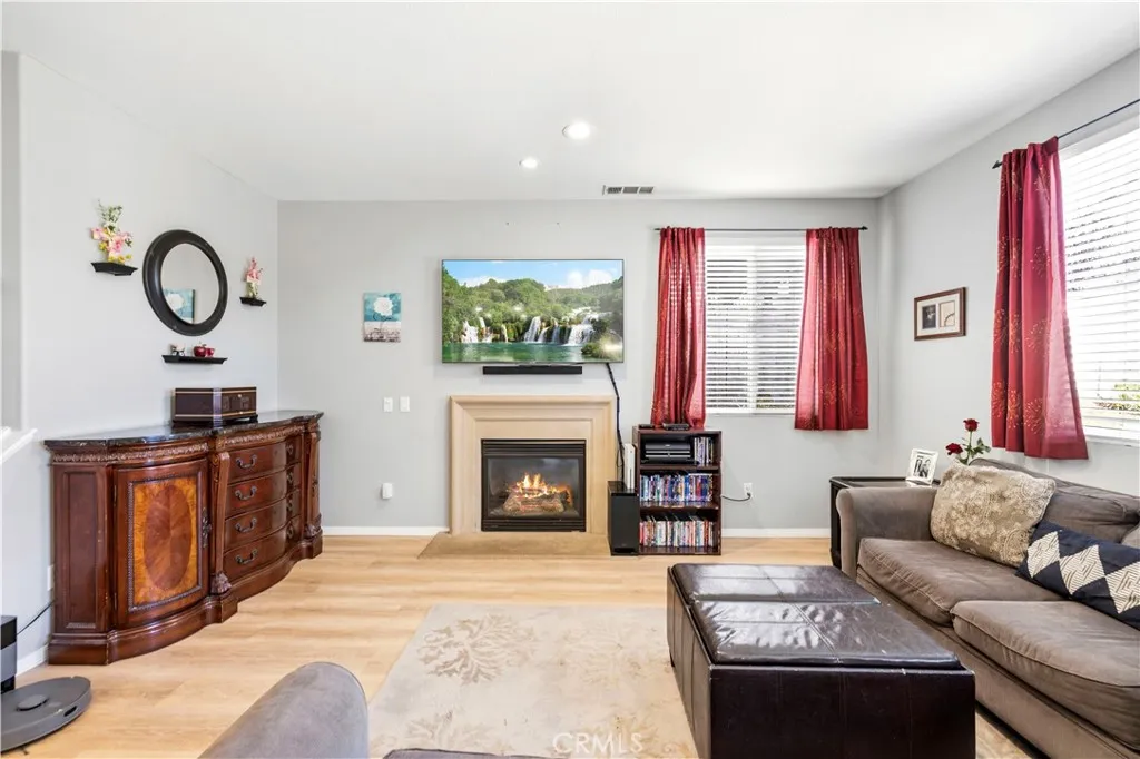 Additional image 9 of 20019 Christopher Ln, Saugus, CA 91350