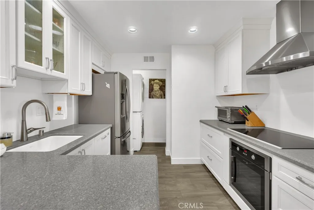 Additional image 7 of 358 Villa Point Dr, Newport Beach, CA 92660