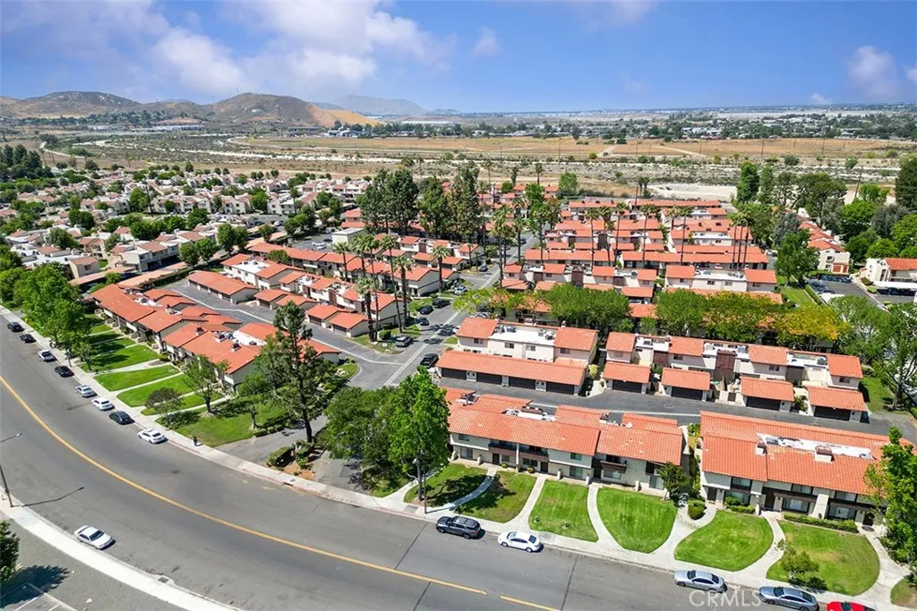 Additional image 46 of 1077 Santo Antonio Dr Unit 47, Colton, CA 92324