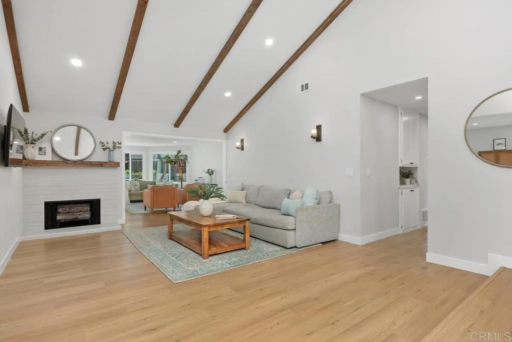 Additional image 6 of 4185 Combe Way, San Diego, CA 92122
