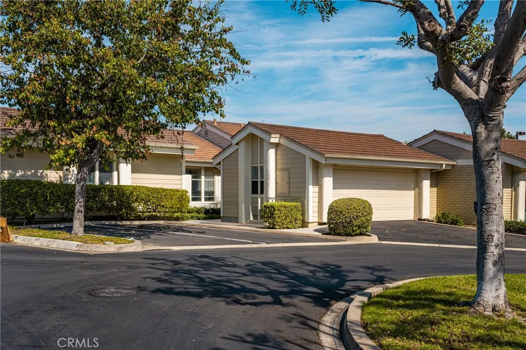 16 Driftwood Unit 24, Irvine, CA 92604